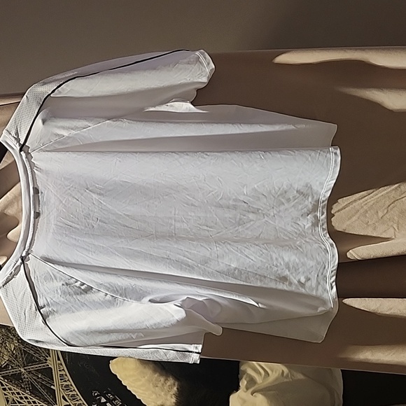 *4 for $20 ๐T shirt - Picture 4 of 6